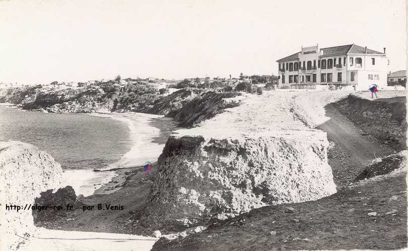 le "Tamaris-hôtel" , de loin