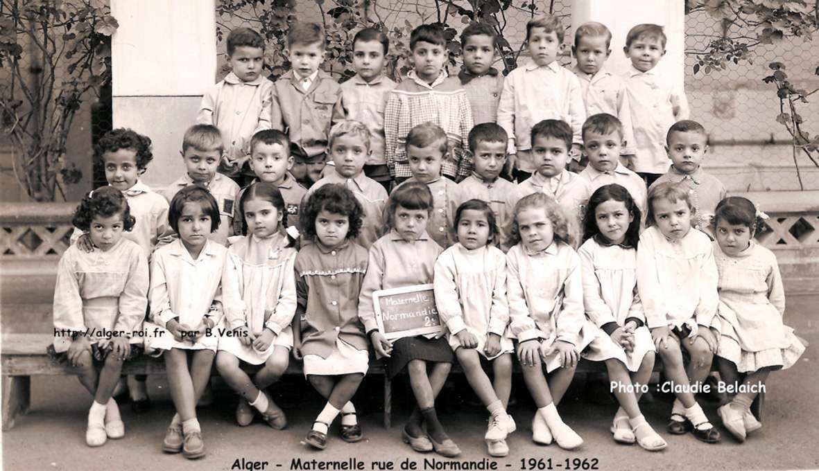 École rue de Normandie, entre église et place Lelièvre. 