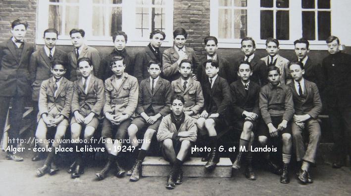 École place Lelièvre