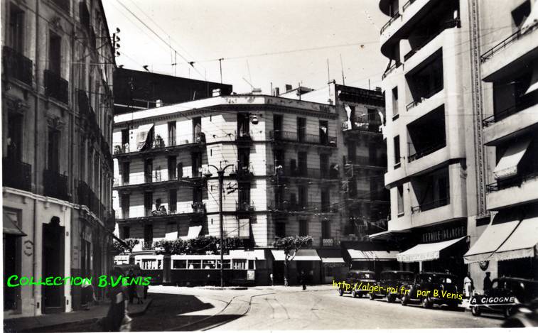 Carrefour avenue des Consulats - Bd de Provence