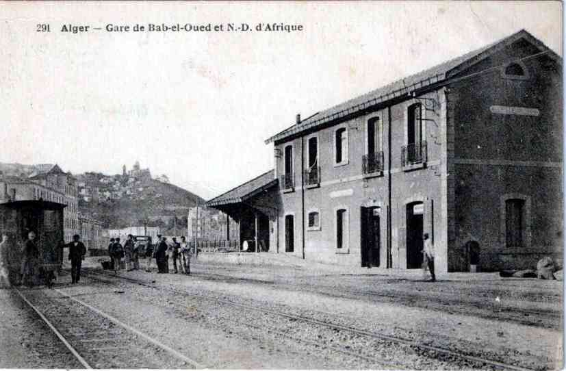 LA GARE DU CFRA 