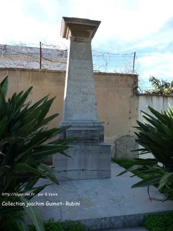 Cimetière Bru : un coin du carré militaire 