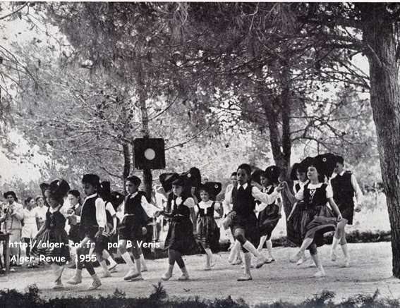 danse alsacienne ! En costumes authentiques