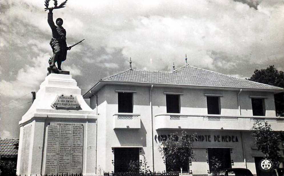 berrouaghia,titteri,monument aux morts et comptoir d'escompte