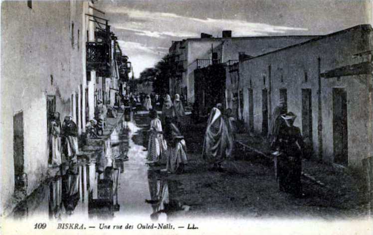 biskra et les Ziban,une rue des ouled-nails