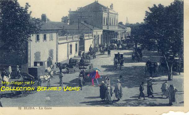 BLIDA - Un village de l'Algérois 