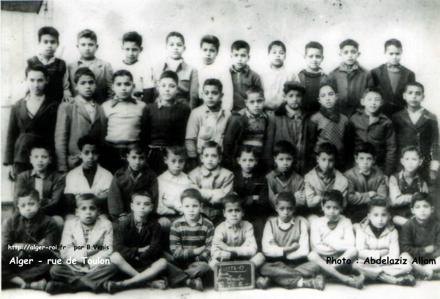 École rue de Toulon, entre la rue Socgémah et la rue Marengo.