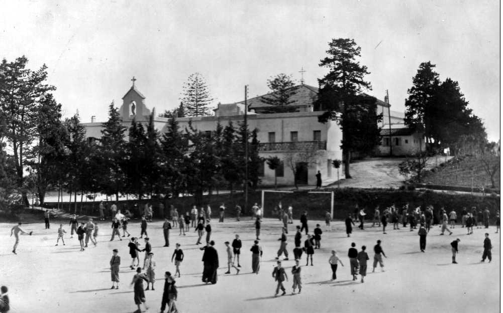 pensionnat saint joseph,vue generale,le stade,la cour