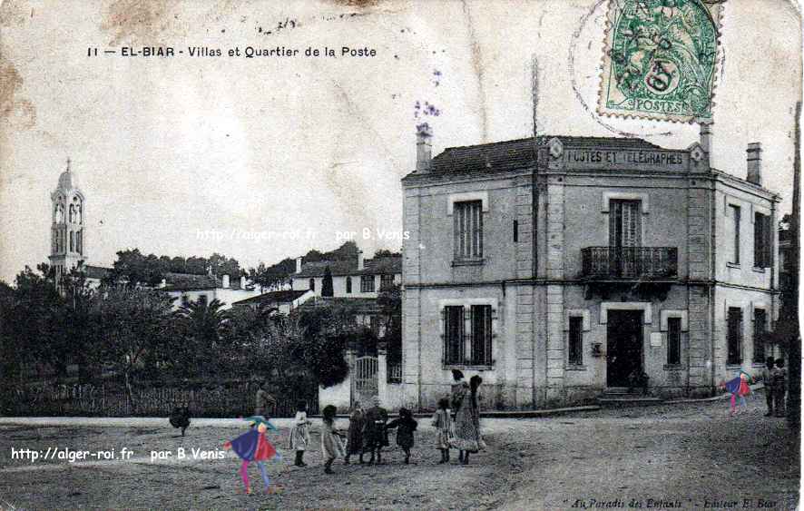 Villas et quartier de la poste