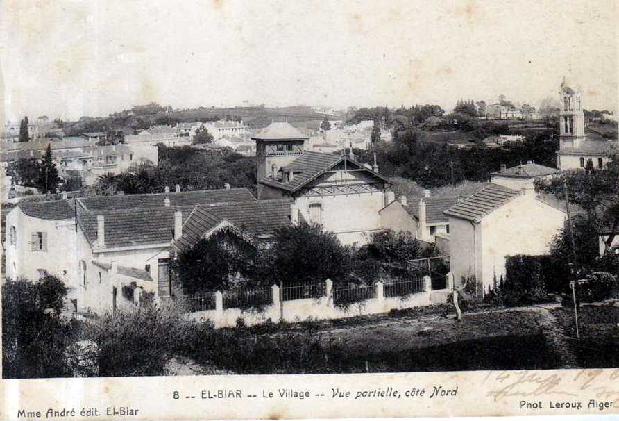 Le VILLAGE, VUE PARTIELLE, CÔTÉ NORD