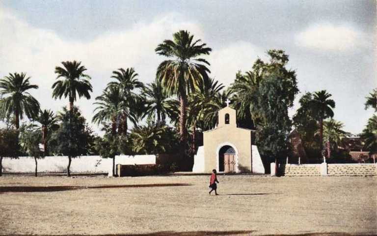 el-golea,la place et l'eglise sainte anne