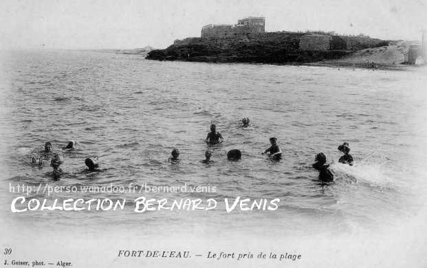 Le fort pris (en photo!) de la plage.