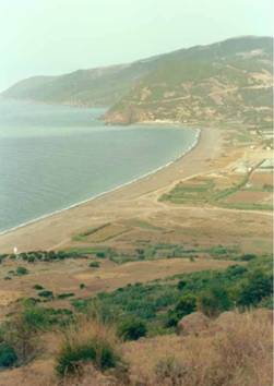 La baie depuis la route de Ténès