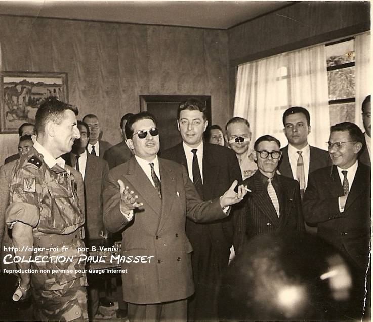 Le général Jacques Massu*, Jacques Soustelle, colonel Jean-Robert THOMAZO (Officier -Député)**