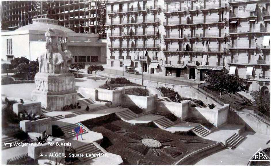 Le GG est en construction..Le monument aux Morts a chassé la stèle Guynemer , déplacée plus bas.