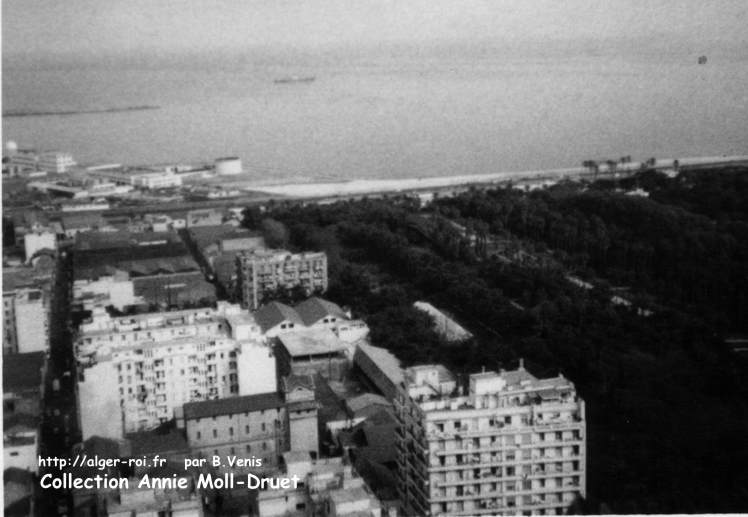 la rue d'Amourah vue de la colline ( en 1973)