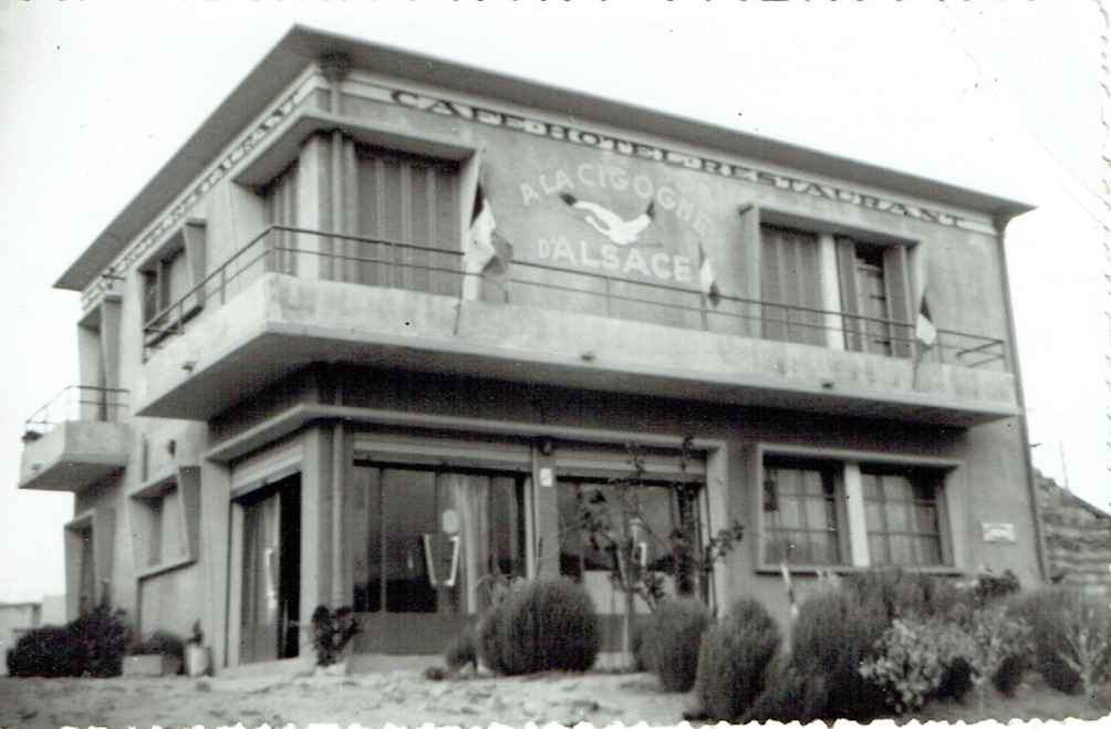 Café - hôtel - restaurant