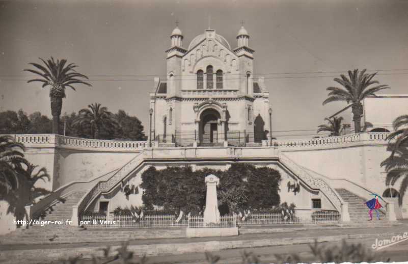  L'EGLISE ET LE MONUMENT AUX MORTS