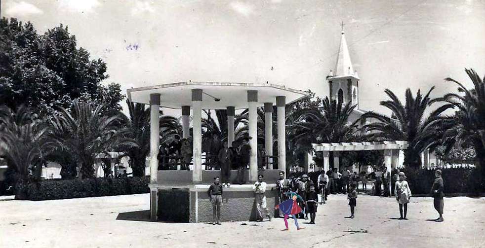 lamoriciere,Lamoricière,la place et le kiosque