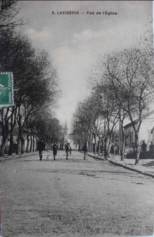 lavigerie,la rue de l'eglise