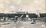 LE JARDIN d'ENFANTS et la STATUE du Gal LOURMEL