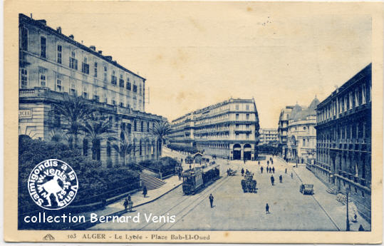 le lycée et la place Bab-el-Oued