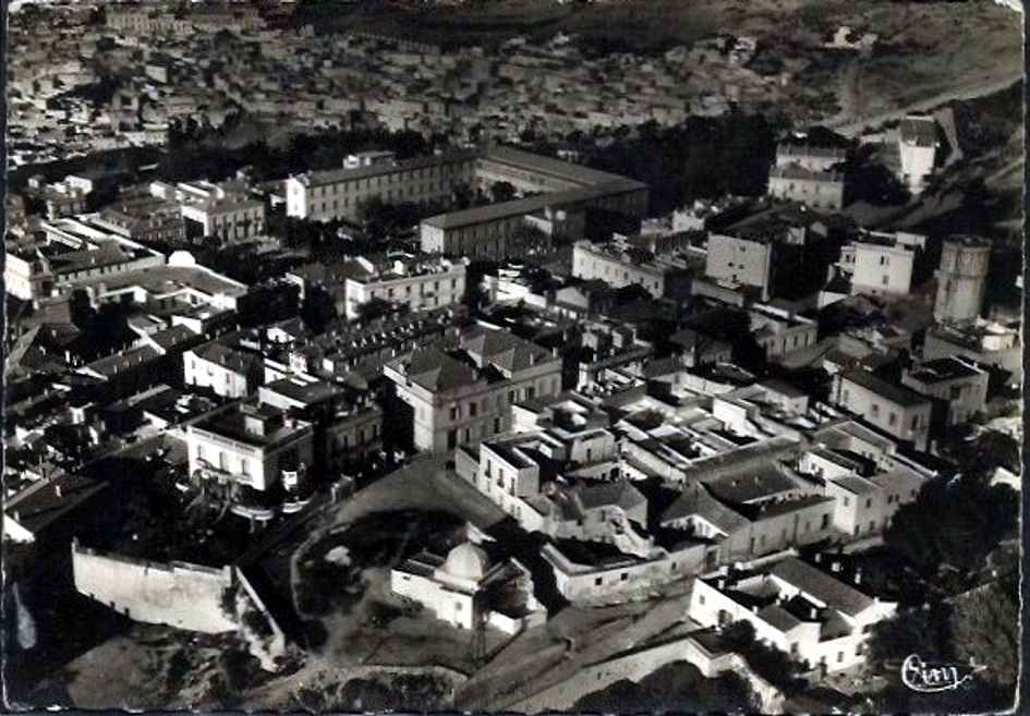 Vue aérienne de la Ville, l'Hôpital, le Marabout