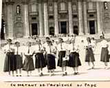 En Italie, après l'audience du Pape - 1953