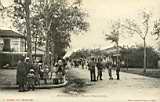 mouzaiaville,place et rue centrale