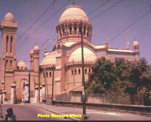 la basilique Notre-Dame d'Afrique