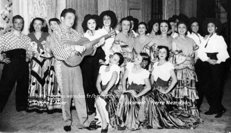 Choristes et danseuses