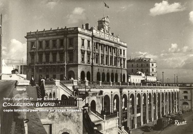 Palais consulaire et bd de France