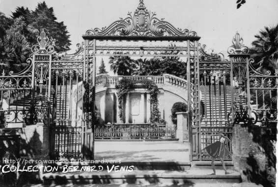 Grille monumentale, rue Michelet 