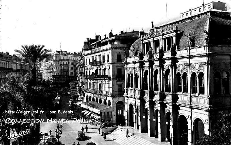 Place de la république, le "théâtre", le Tantonville...