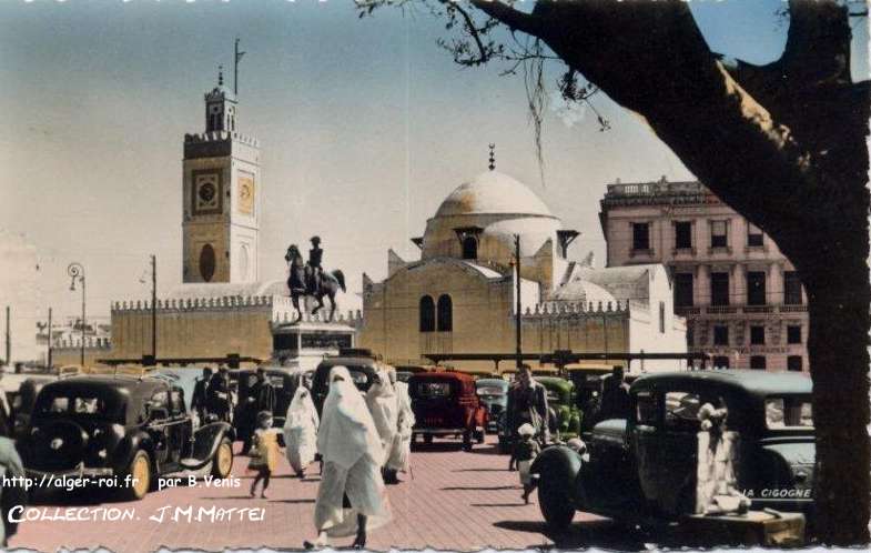 Mosquée et statue du duc d'Orléans