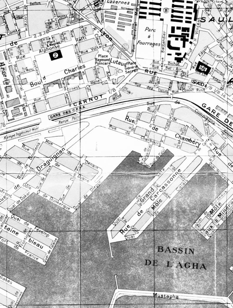 Plan 8 : champ de Manœuvres-bassin de l'Agha