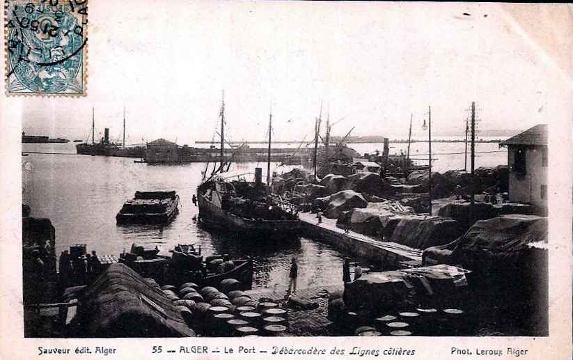 la gare maritime et le port,debarcadere des lignes cotieres