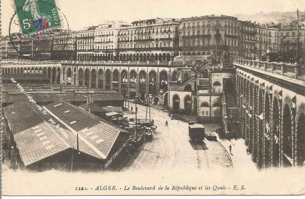 Les quais, le boulevard de la République, les escaliers de la pêcherie