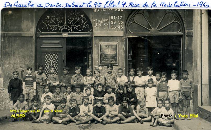 École, rue de la Révolution