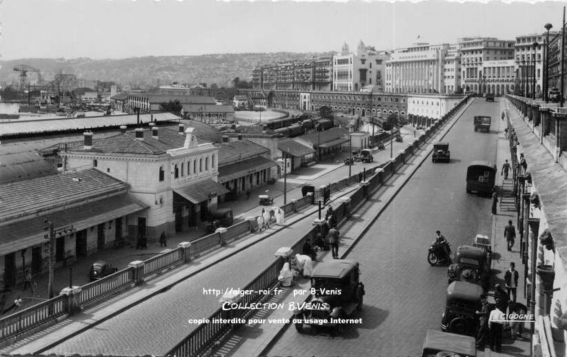 Les rampes et le boulevard Magenta, la gare. 