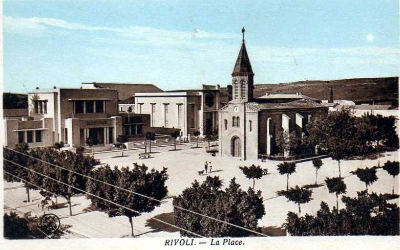 rivoli,la place et l'eglise