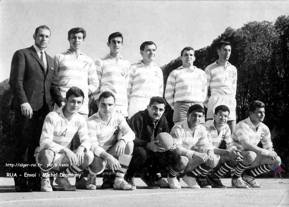 Équipe 1 Séniors de Handball du RUA - Stade de Badjarah - 1959.60 . 