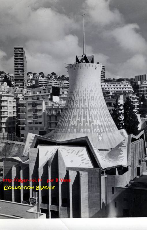 Basilique du Sacré Cœur,l'extérieur (photo)