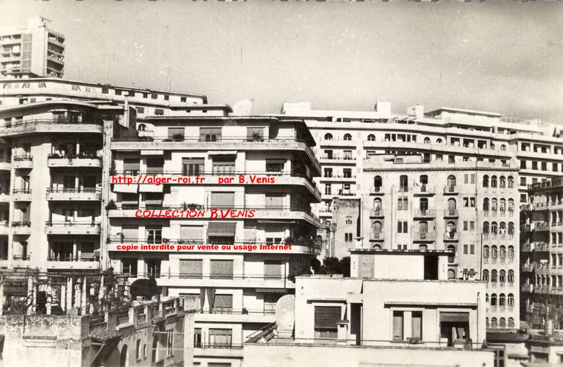 Rue Louis Romieux et avenue Claude Debussy vues de la rue Montalembert.