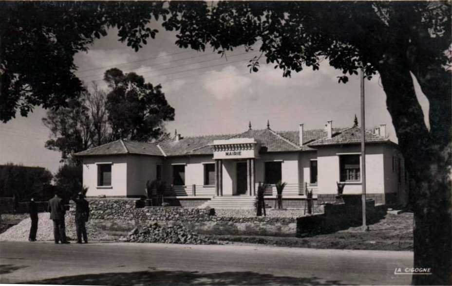 sainte-barbe du tlelat,la mairie