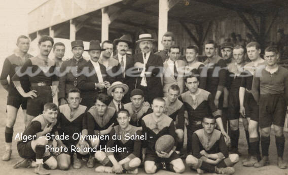 L'équipe rugby, stade du Champ de Manoeuvres.