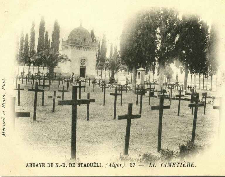 abbaye de staoueli,le cimetiere