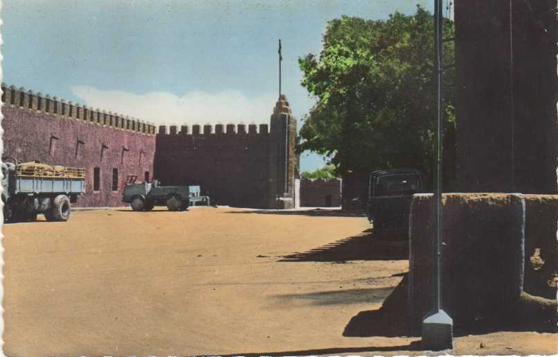 tamanrasset,entree du bordj