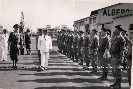 Visite de l'amiral Auboyneau aux territoriaux