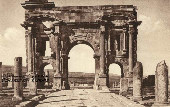 Arc de Trajan, est